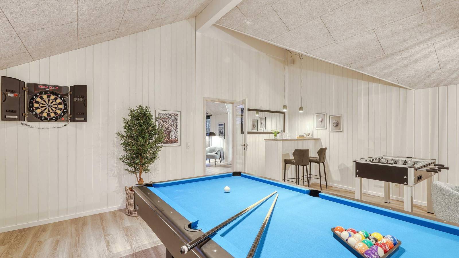 763 – Poolhaus für 16 Gäste mit Außen- und Innenaktivitäten in Jesendorf, Nordwestmecklenburg (Wismar und Umgebung)