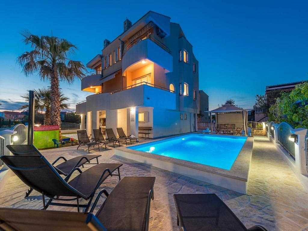 Villa für 10 Personen in Privlaka, Zadar