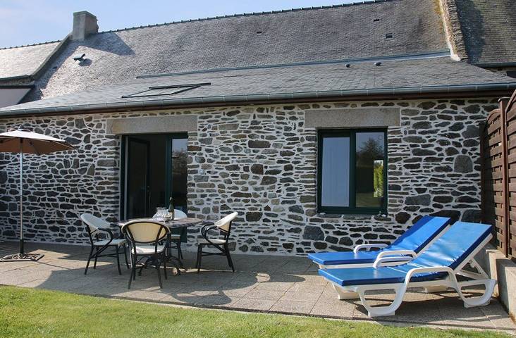 Gîte pour 3 personnes, avec terrasse à Saint-Méloir-des-Ondes