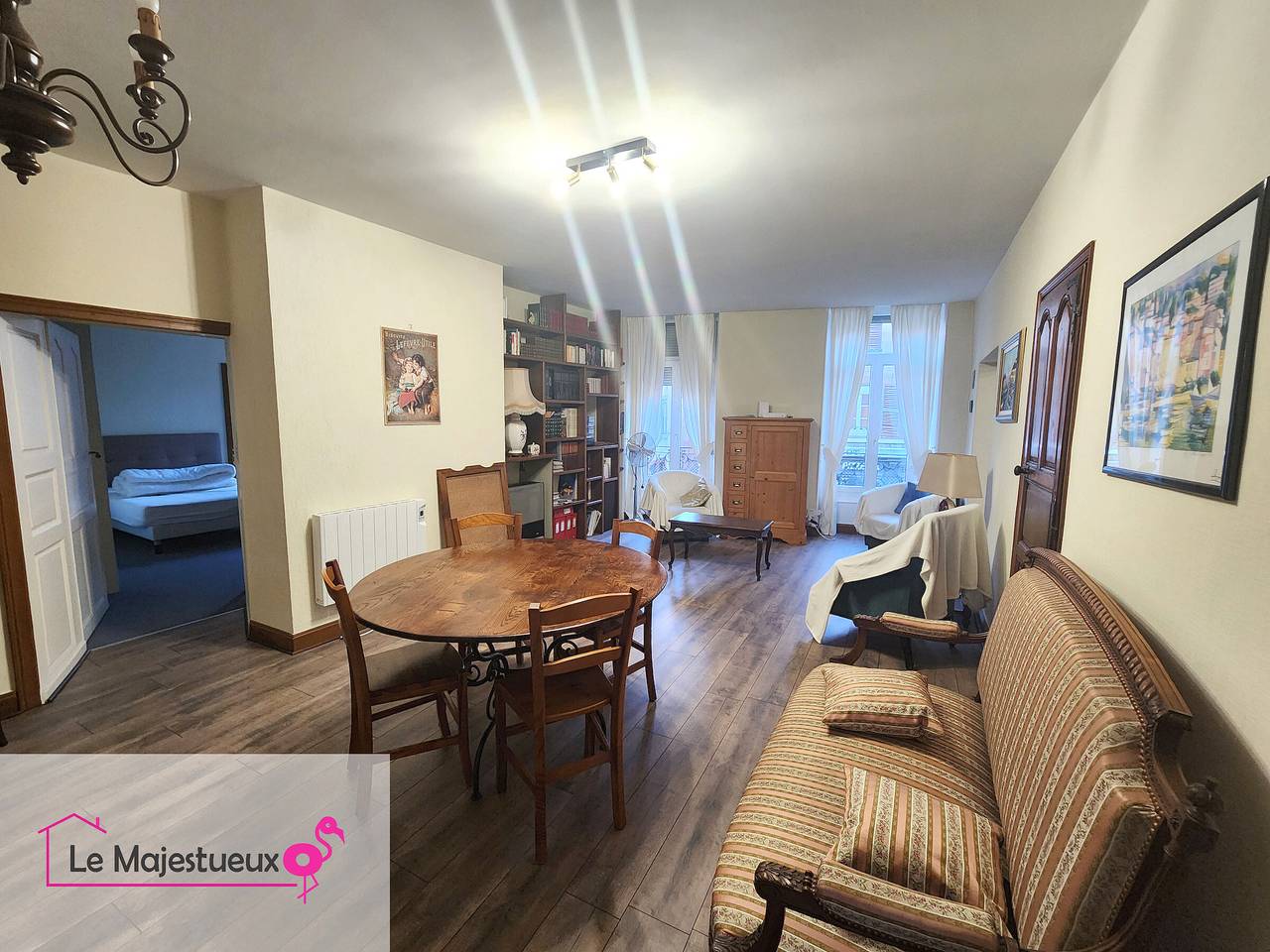 Apartamento entero, Apartamento amplio con aire acondicionado - 6 pers. in Luxeuil-les-Bains, Alto Saona