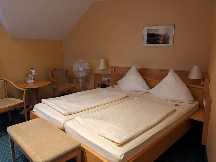 Hotel für 2 Personen, mit Terrasse in Bremm - 3