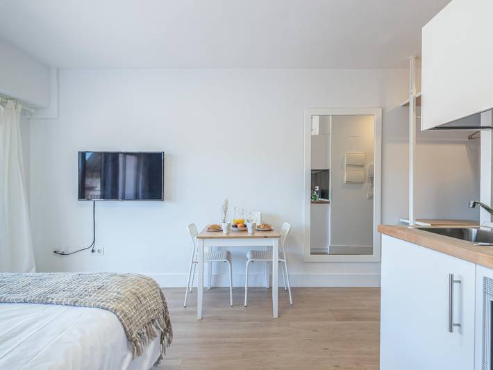Holiday apartment for 2 people, with terrace in Málaga Central District