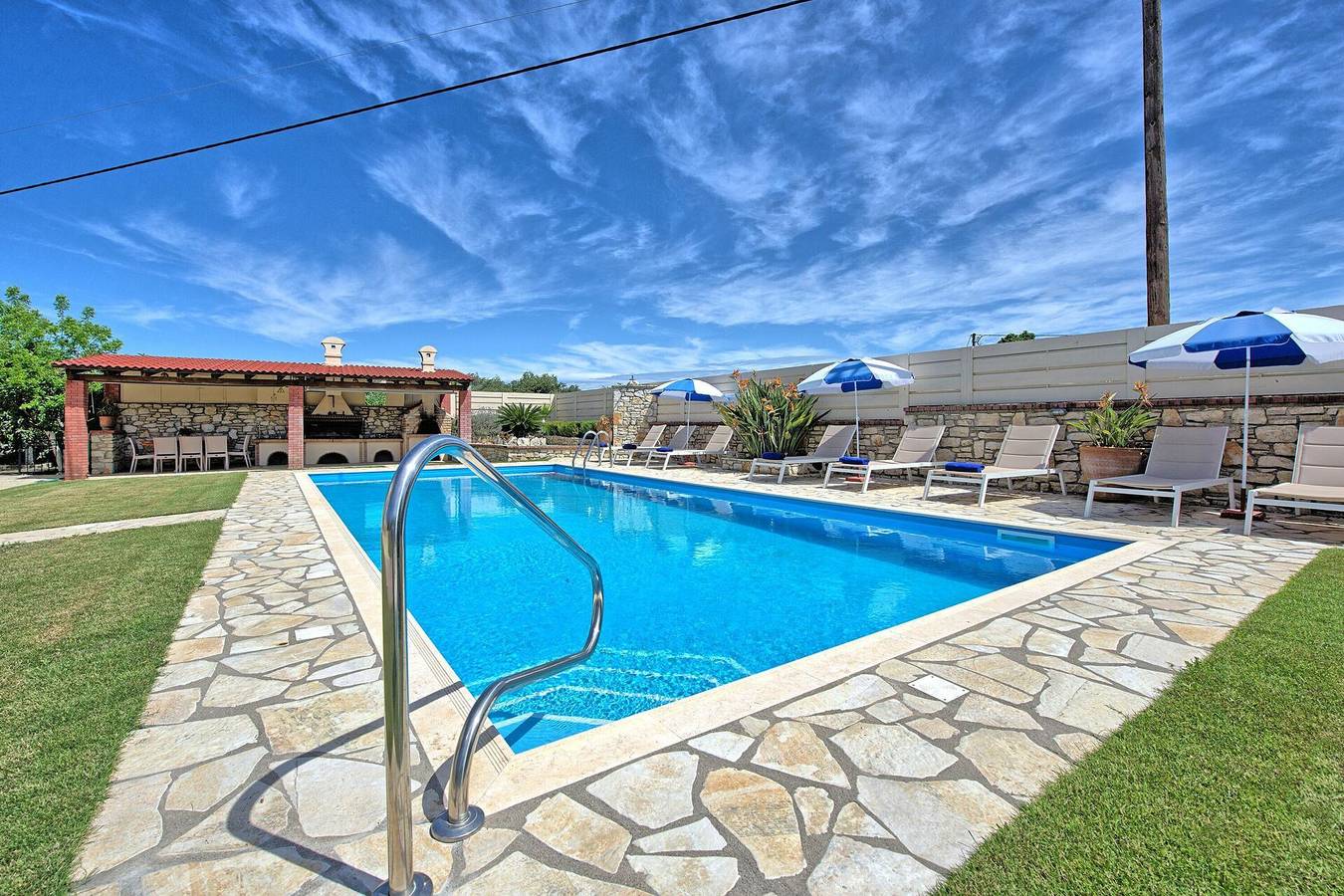 Villa für 10 Personen mit Terrasse in Acharavi, Korfu