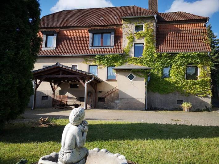 Ferienhaus für 2 Personen, mit Terrasse und Garten sowie Pool