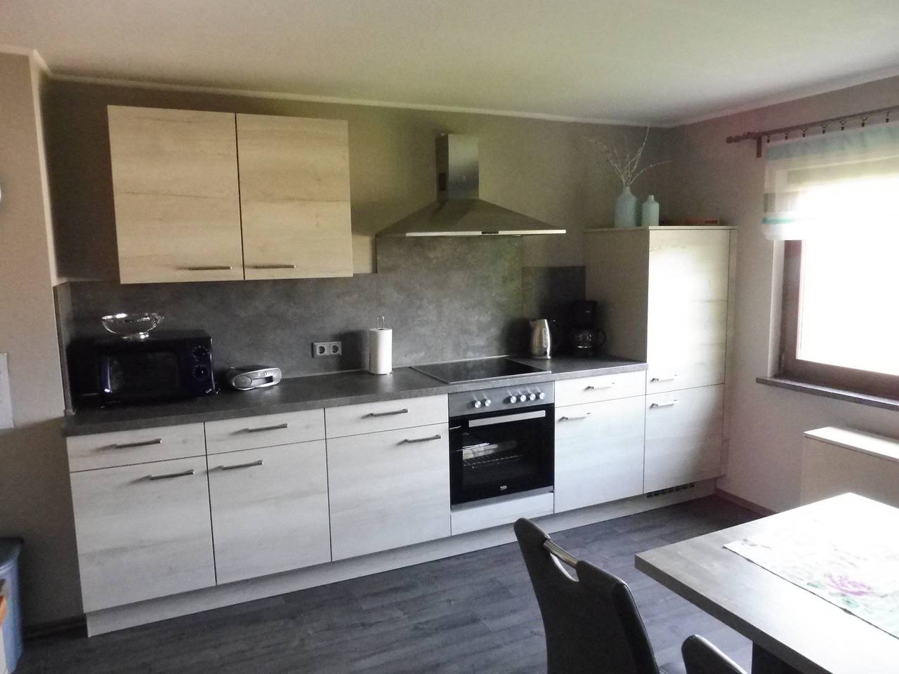 Ganze Wohnung, Apartment mit Terrasse und Pool im Garten in Pracht, Altenkirchen & Umgebung