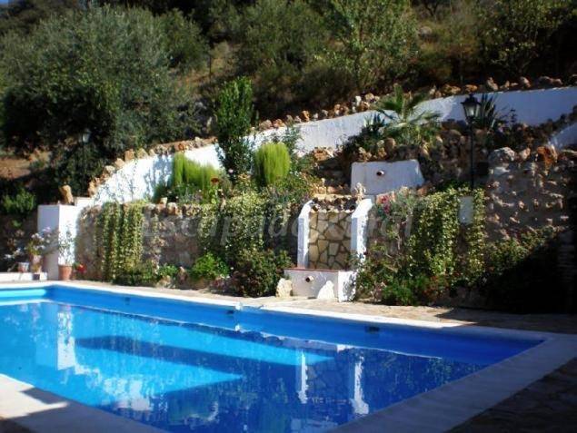 Casa rural para 6 personas, con balcón además de piscina y vistas en Rute - 2