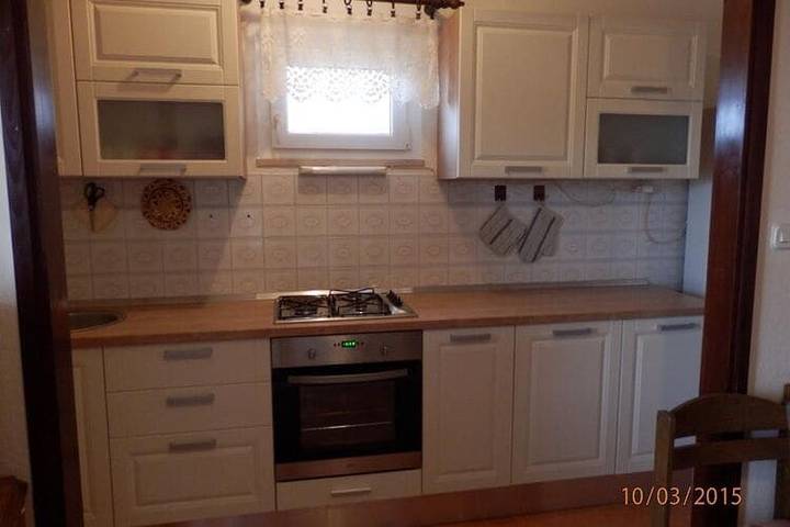 Gîte pour 4 personnes, avec terrasse, animaux acceptés à Supetar - 3