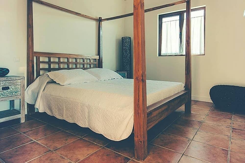 Homerez - Cozy House in Cañamero + Pool in Cañamero, Cáceres Region