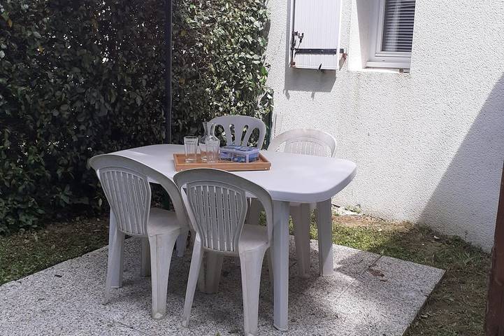 Location de vacances pour 2 personnes, avec Jardin à Ozillac
