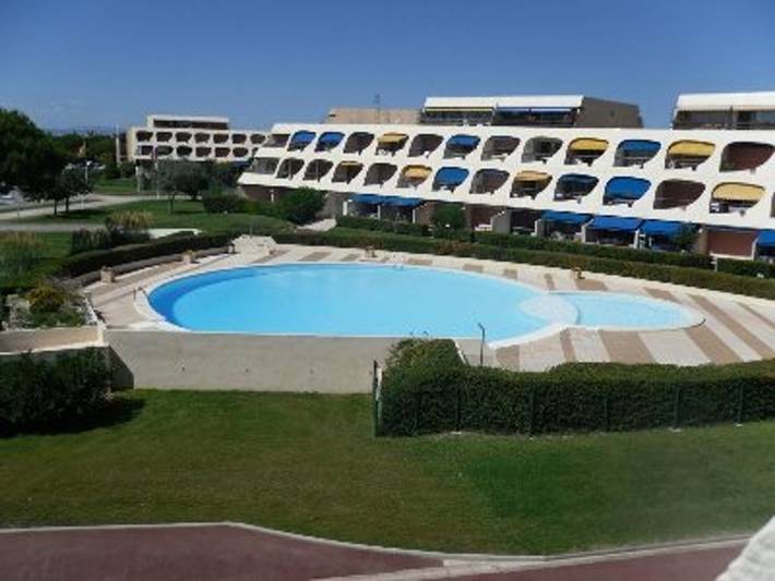 Studio pour 4 personnes, avec terrasse et piscine dans Port Camargue
