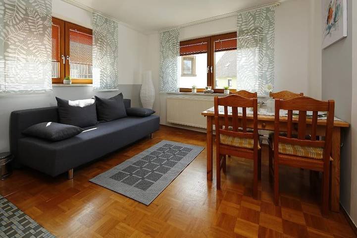 Ferienwohnung für 3 Personen, mit Pool und Balkon in Hohenberg an der Eger - 2