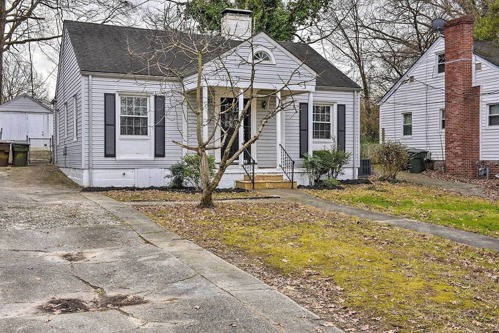 Chic & Cozy Greensboro Home, 2 Mi to Dtwn! in Greensboro, Guilford County