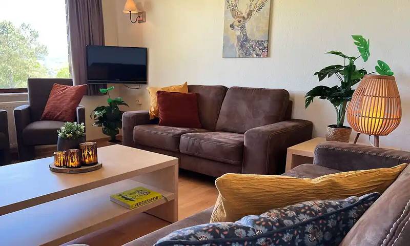 Ferienwohnung für 10 Personen, mit Garten und Pool sowie Terrasse in Gerolstein - 4