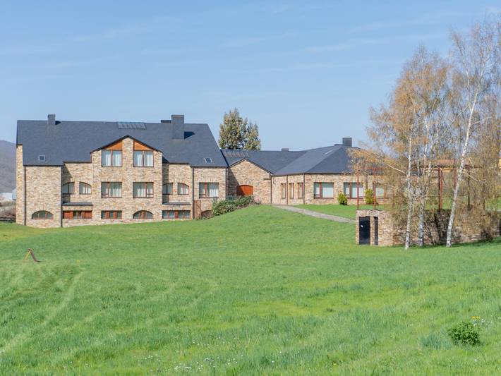 Apartamento de vacaciones para 2 personas, con piscina además de jardín y sauna en Montaña de Luna