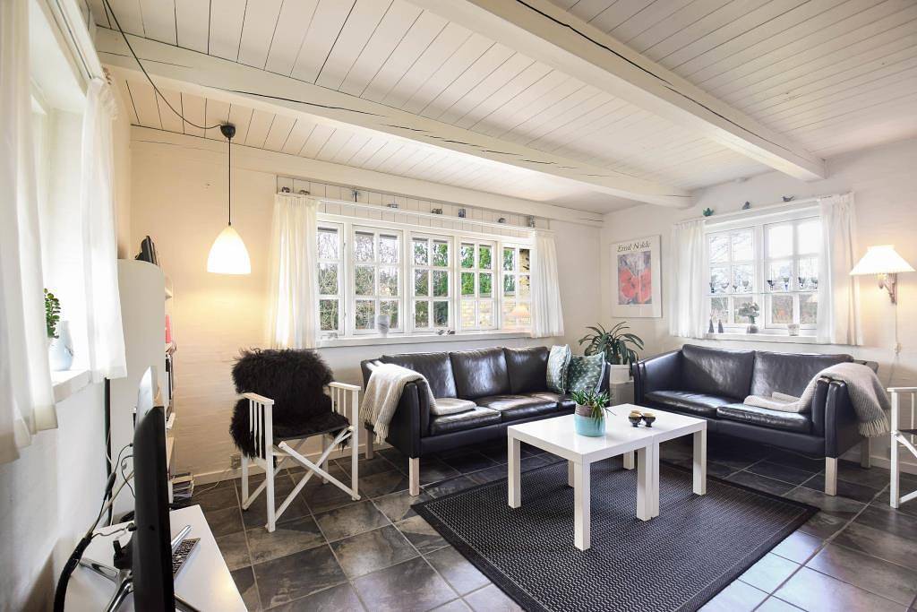 Großes, geschützt liegendes Ferienhaus mit Sauna und Whirlpool in Tim, Ulfborg
