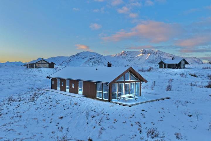 Chalet für 2 Personen, mit Terrasse und Ausblick sowie Sauna auf den Lofoten