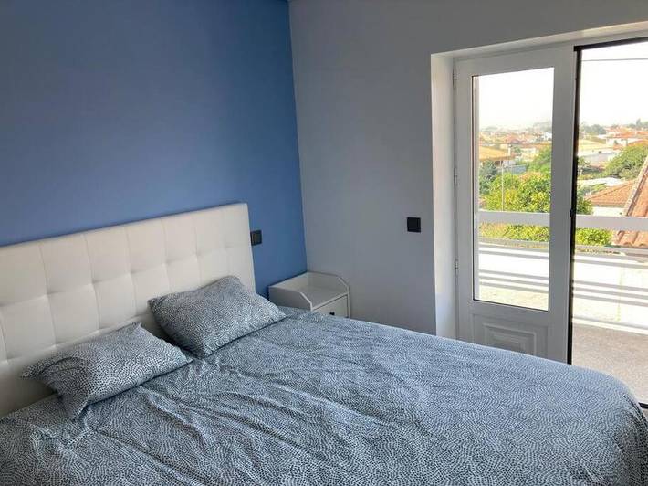 Gîte pour 10 personnes, avec jardin ainsi que piscine et terrasse dans Belinho - 3