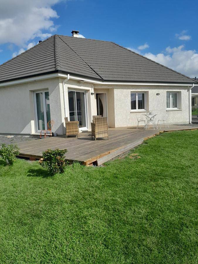 Location de vacances pour 4 personnes, avec Terrasse ainsi que Jardin et Vue à Corneville-sur-Risle