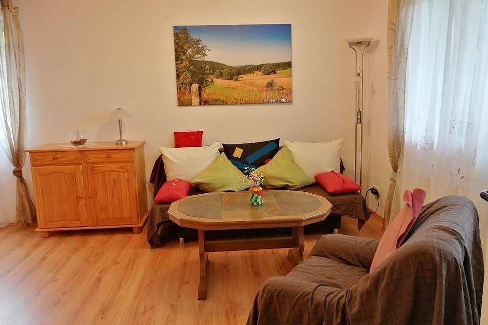 Ganze Wohnung, Modernes Feriendomizil 50m vom berühmten Rennsteig entfernt mit Sternendusche in Neuhaus am Rennweg, Rennsteig