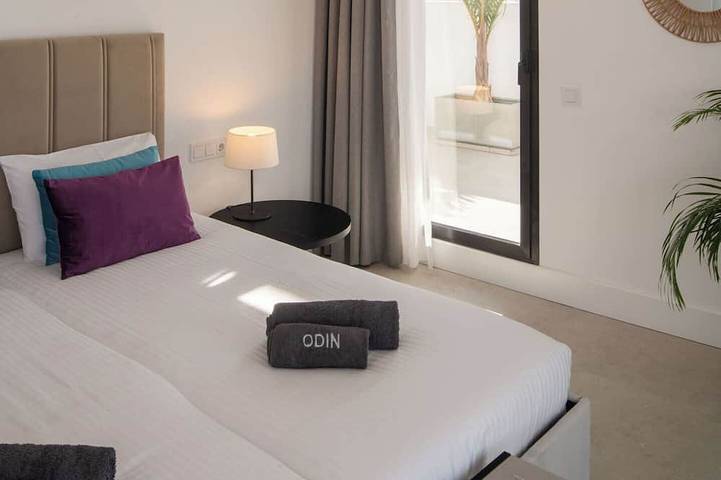 Odin 1 von Buenavilla | Erleben Sie unvergleichlichen Luxus in Puerto Calero in Puerto Calero, Yaiza