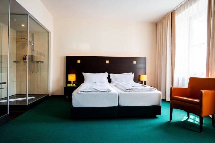 Hotel für 10 Personen, mit Terrasse und Sauna, mit Haustier beim Oktoberfest - 4