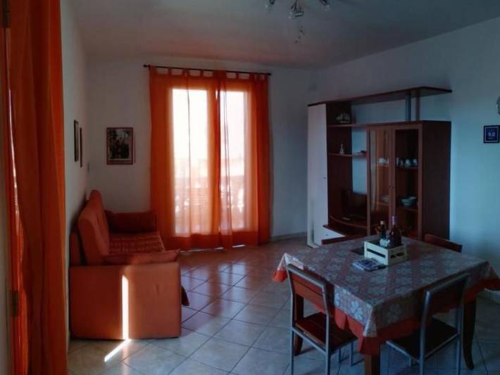 Gîte pour 5 personnes, avec jardin à Torre Lapillo - 2