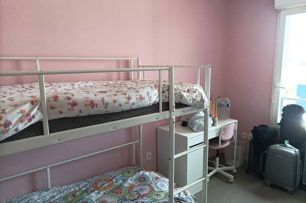 Entire apartment, Cosy Apartment - Rooftop - Parking - Paris in Vitry-sur-Seine, Val-de-Marne