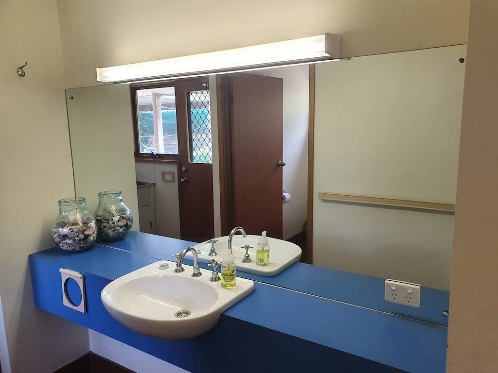 Treehouse - Only 100 metres from famous Long Beach in Robe, South Australia