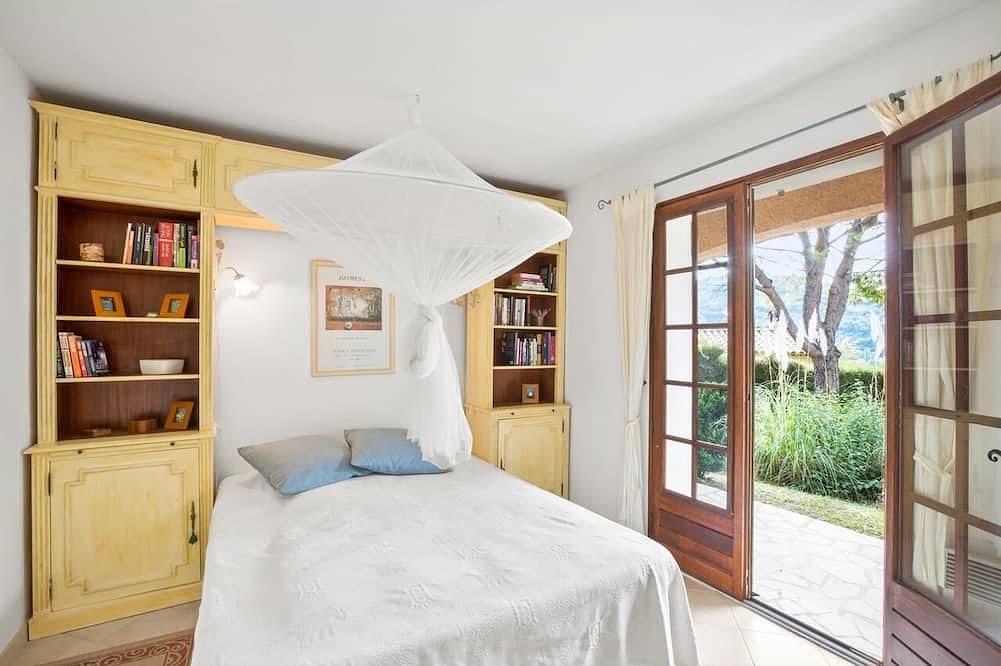 Charming house in Provence - sleeps 8 in Auribeau-sur-Siagne, Region de Cannes