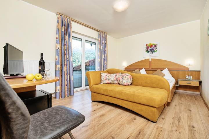 Ferienwohnung für 3 Personen, mit Balkon und Terrasse sowie Garten und Sauna am Faaker See - 4