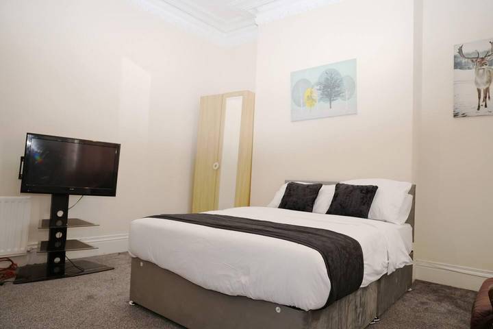 Stunning 5-Bed House in Newcastle upon Tyne in Newcastle upon Tyne, Tyne y Wear