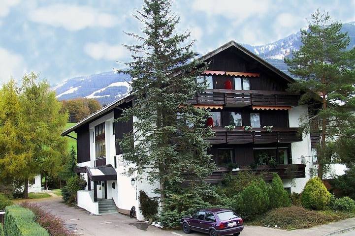 Ferienwohnung für 4 Personen, mit Garten und Balkon in Fischen