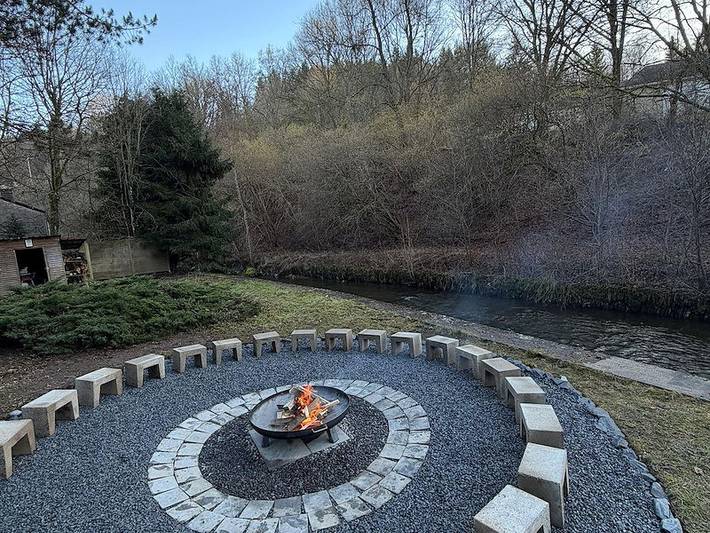 Location de vacances pour 45 personnes, avec terrasse et balcon/terrasse à Houffalize - 2