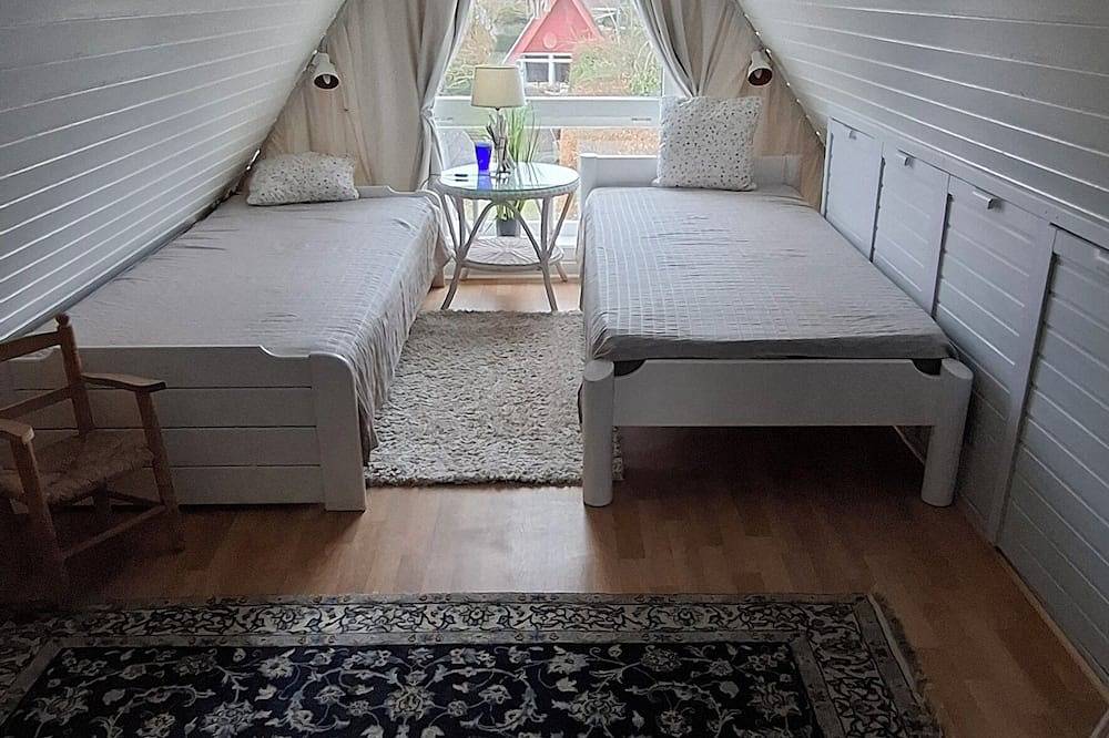 Ferienhaus am Wittensee ( ca 2 Gehmin. zum See) mit kl. Ruderboot, ab April 2019 in Wittensee, Ostsee Schleswig-Holstein