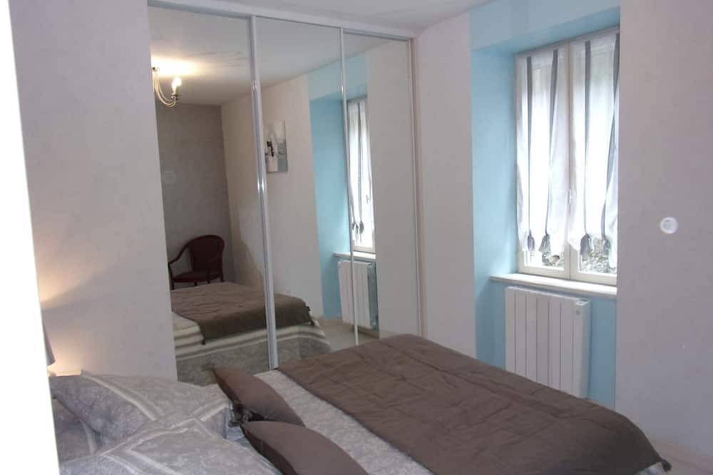 Casa junto al río Tarn, calma, descanso, familia ideal 4 personas in Réquista, Macizo Central