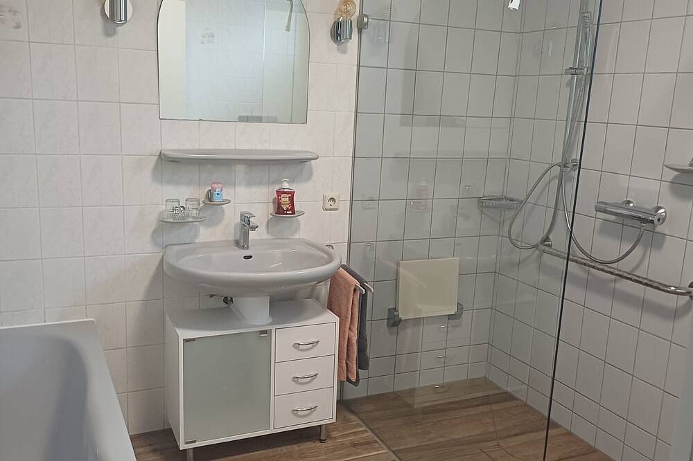 Ganze Wohnung, Ferienwohnung Weber, 90 m2, 1-5 Pers. in Ascheberg, Münsterland