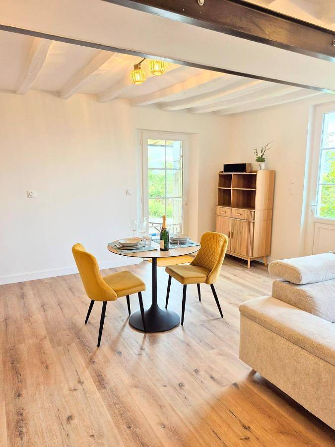 Location de vacances pour 2 personnes, avec vue et terrasse à Saint-Germain-sur-Vienne - 3