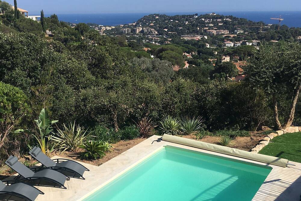 Villa pour 14 Personnes dans Cavalaire-sur-Mer, Parc national de Port-Cros