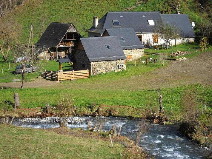 Gîte pour 3 personnes, avec jardin à Bonac-Irazein - 4