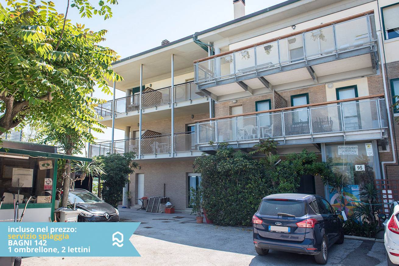 Apartamento entero, Se005 - Senigallia, three-room apartment on the sea with beach included in Senigallia, Senigallia (Municipality)