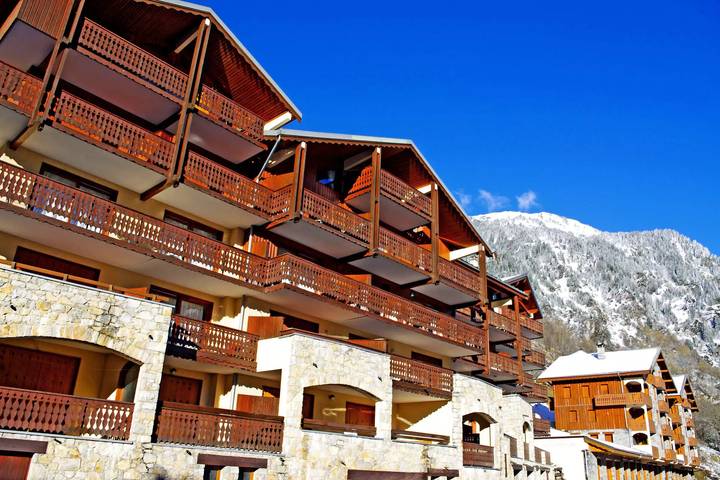 Gîte pour 6 personnes, avec balcon dans Office De Tourisme De Champagny En Vanoise - 2
