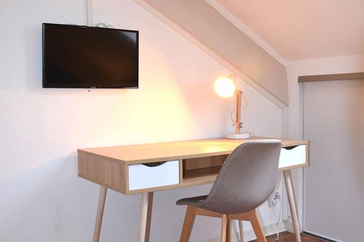 Appartement entier, Spacieux Duplex à Troyes - 6/8p - 2 Parks Gratuits - Idéal Groupes/Familles in Troyes, Aube
