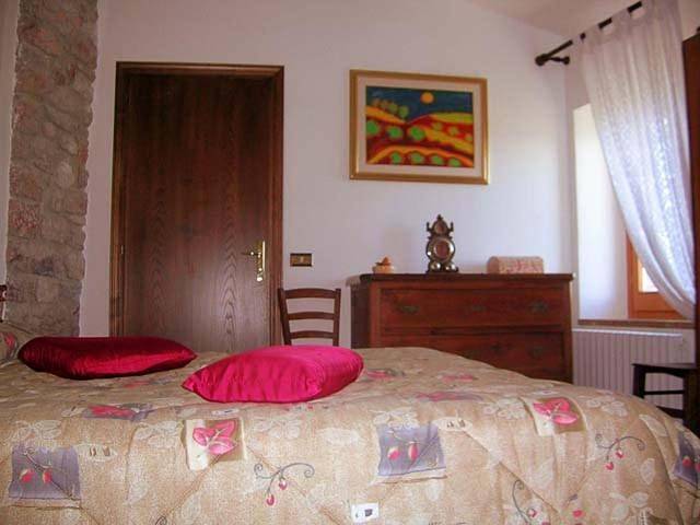 Chambre d’hôte pour 5 personnes, avec piscine ainsi que jardin et vue à Assise - 2