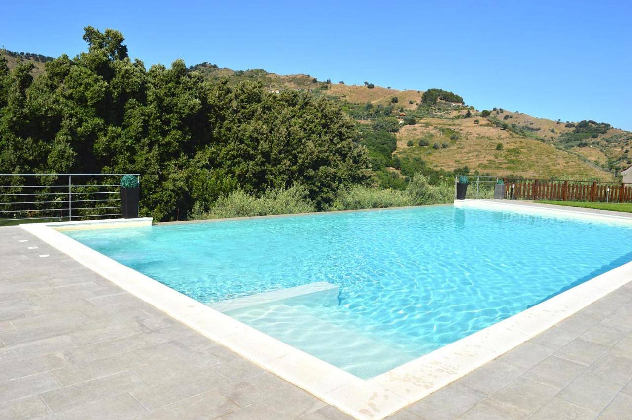 Double Room with Balcony (3 Adults) in Linguaglossa, Etna