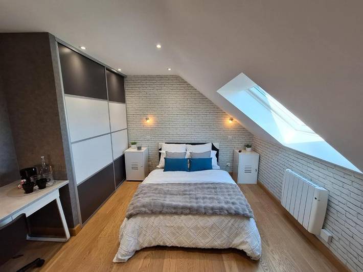 Chambre d’hôte pour 2 personnes, avec Jacuzzi ainsi que Terrasse et Piscine