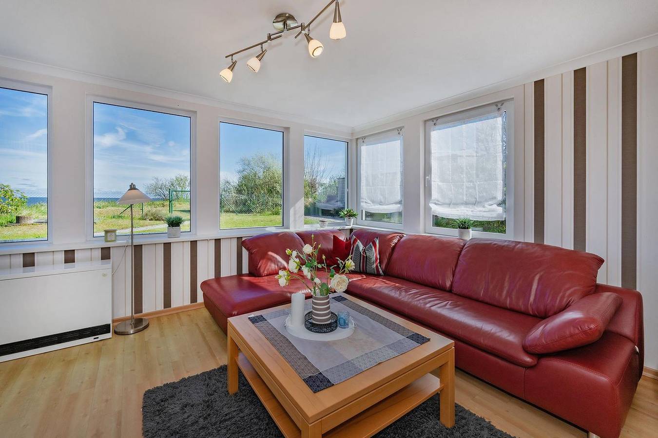 Ganze Wohnung, Strandhaus Möwe - Ferienwohnung auf der Düne mit Meerblick in Seebad Zempin, Zempin