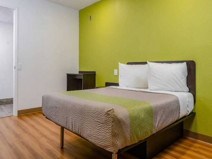 Ganze Wohnung, Queensize-Bett | Mobile Klimaanlage | Badewanne | Nsmk in Fresno, Fresno County