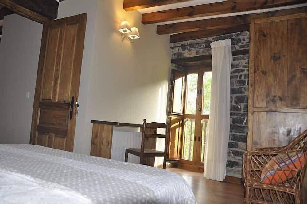 La Ribera cottage for 4 people in Lon, Camaleño