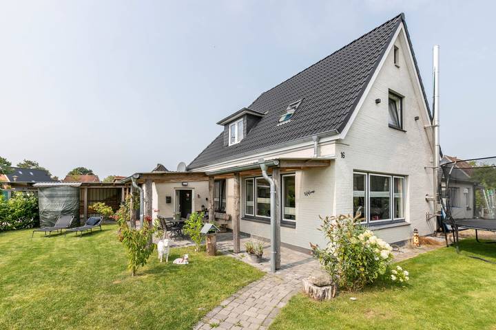 Ferienwohnung für 5 Personen, mit Garten