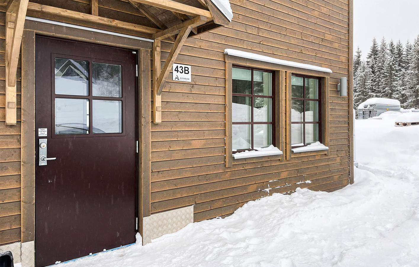 Hel ferielejlighed, Ferielejlighed for 10 personer med terrasse in Branäs, Värmland